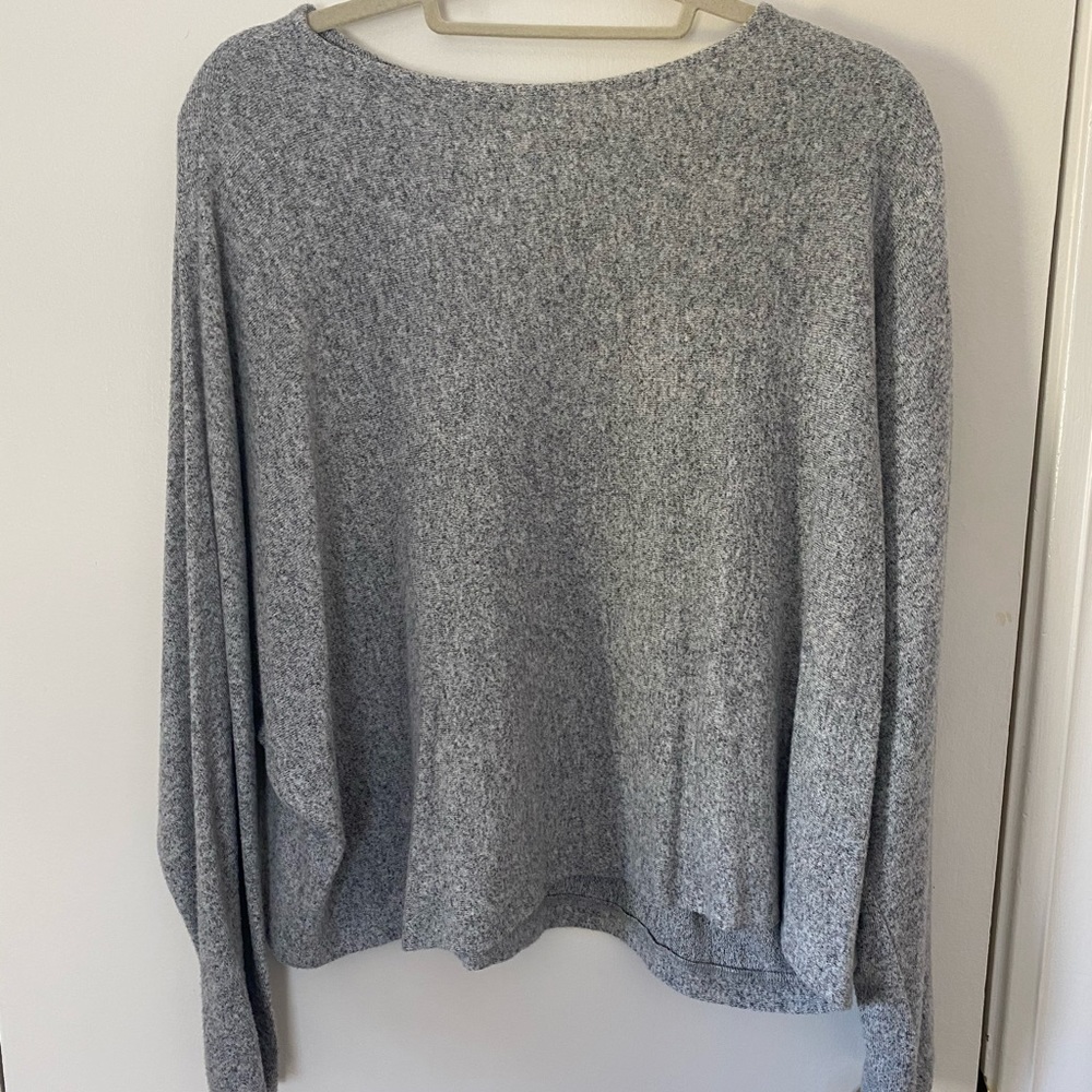 H&M Long Sleeve Knit Top L
